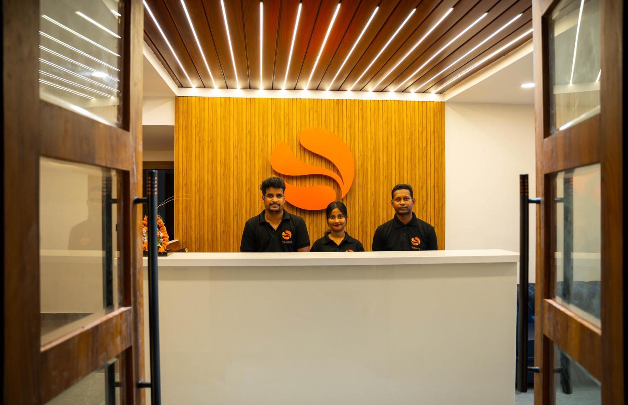 בובנשוואר Hotel Orange מראה חיצוני תמונה